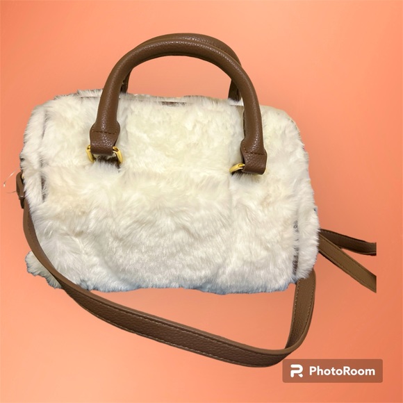 ISAAC MIZRAHI 3 Piece Gift Set - Picture 3 of 13